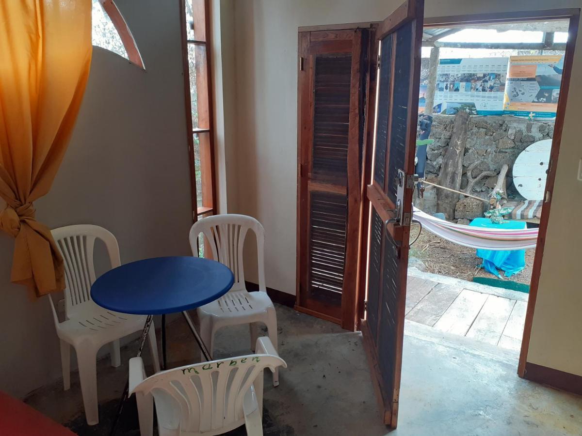Cozy Hosting Galapagos Daire Puerto Ayora  Dış mekan fotoğraf