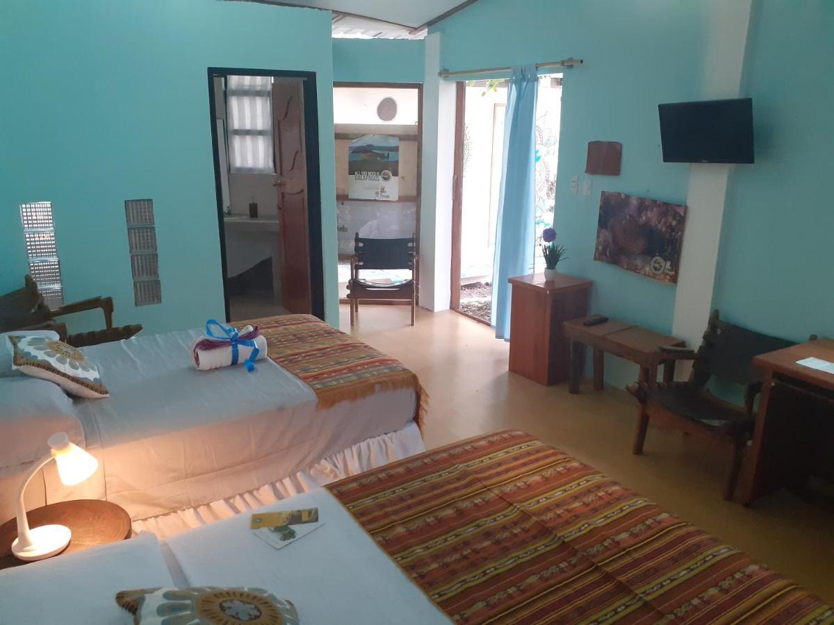 Cozy Hosting Galapagos Daire Puerto Ayora  Dış mekan fotoğraf