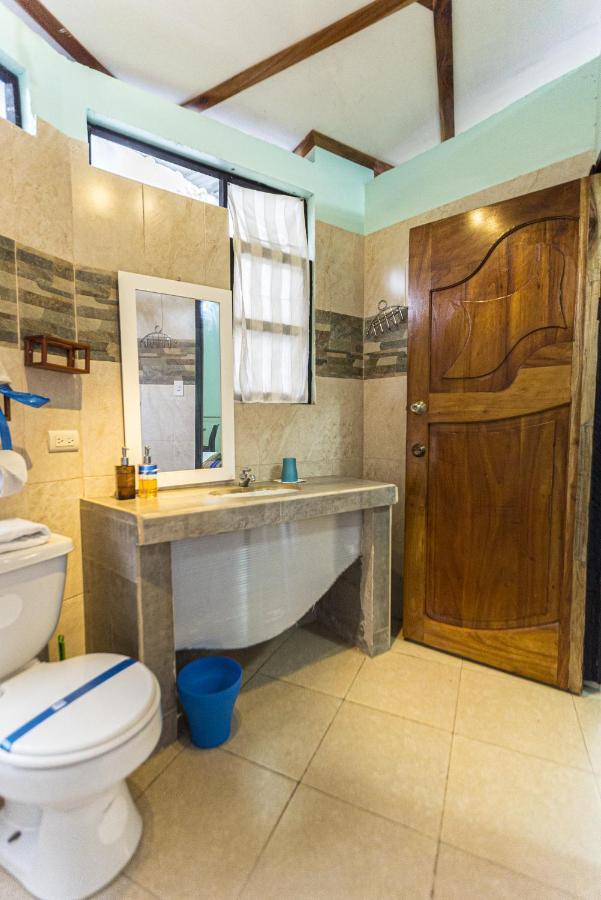 Cozy Hosting Galapagos Daire Puerto Ayora  Dış mekan fotoğraf
